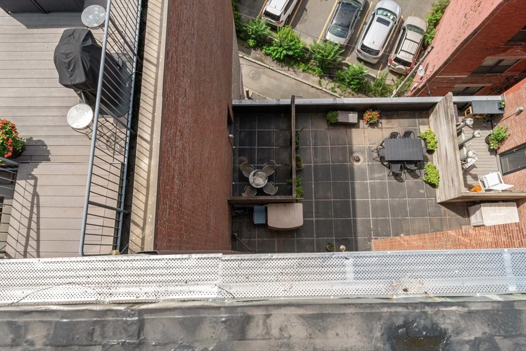 Studio bed, 1 bath apartment for rent at 26 Stillman St Unit 3-5, North End — photo 21 of 27