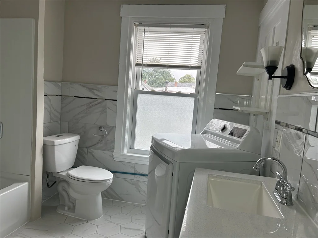 2 bed, 1 bath apartment for rent at 26 Summer St Unit 2, Leominster — photo 7 of 14