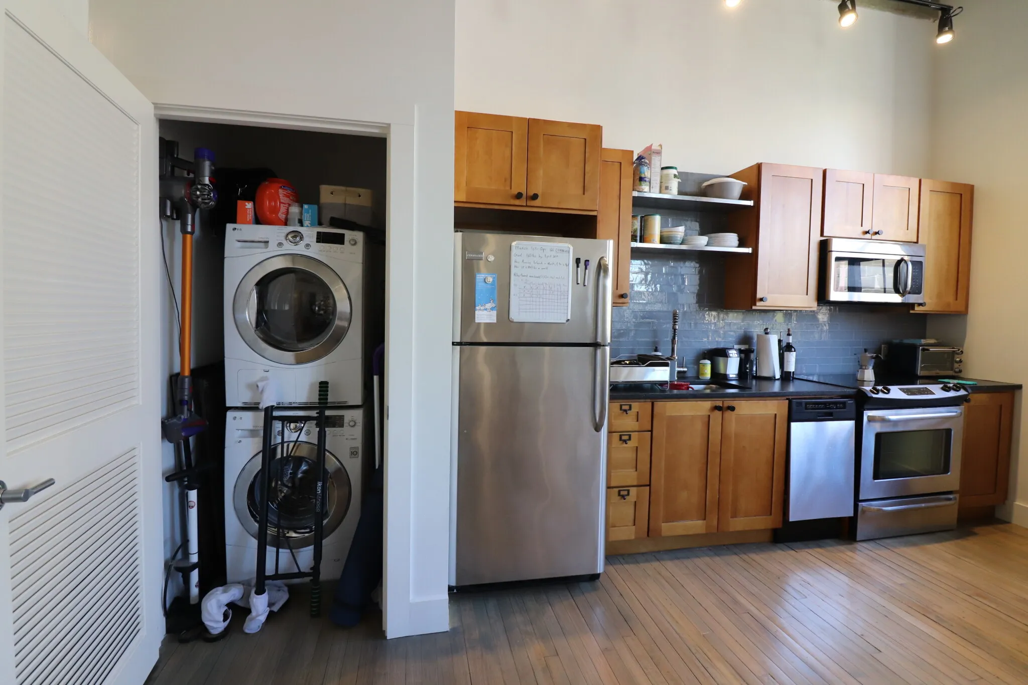 Studio bed, 1 bath apartment for rent at 26 Sunnyside St Unit 15, Jamaica Plain — photo 4 of 9