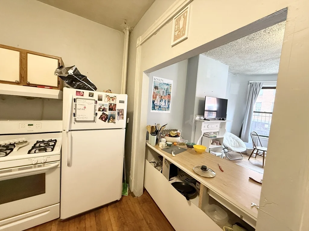 2 bed, 1 bath apartment for rent at 26 Symphony Unit 1, Fenway — photo 2 of 8