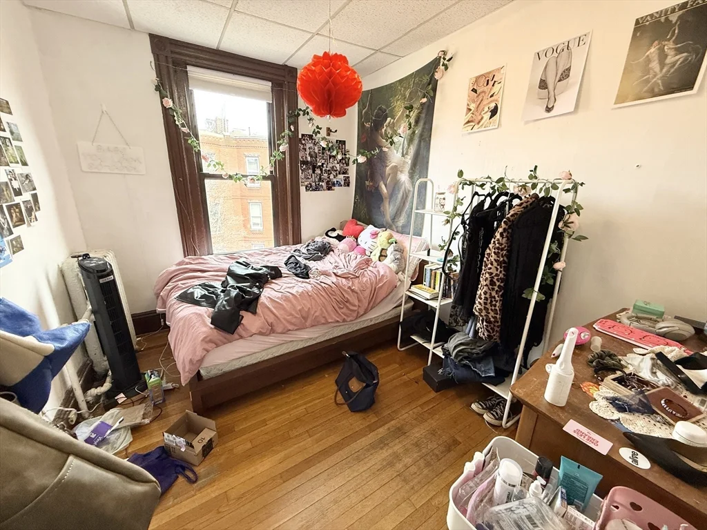 3 bed, 1 bath apartment for rent at 26 Symphony Unit 4, Fenway — photo 4 of 7