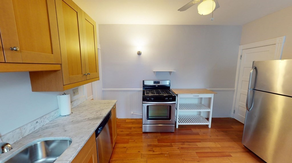 3 bed, 1 bath apartment for rent at 26 Taft Unit 3, Dorchester — photo 2 of 14
