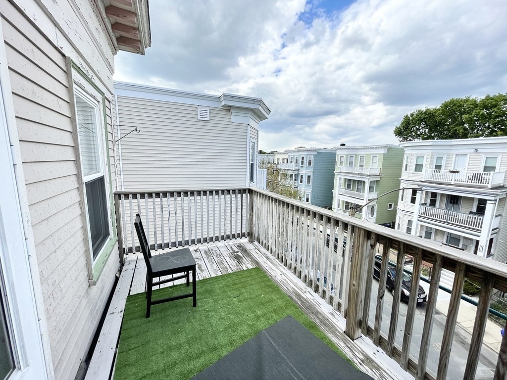 3 bed, 1 bath apartment for rent at 26 Taft Unit 3, Dorchester — photo 12 of 14