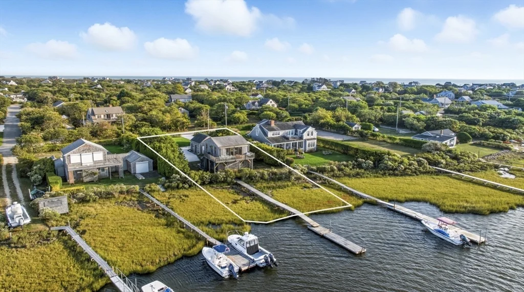4 bed, 2 bath apartment for rent at 26 Tennessee Ave, Nantucket — photo 38 of 40