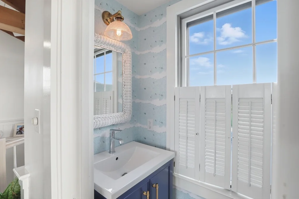 4 bed, 2 bath apartment for rent at 26 Tennessee Ave, Nantucket — photo 13 of 40