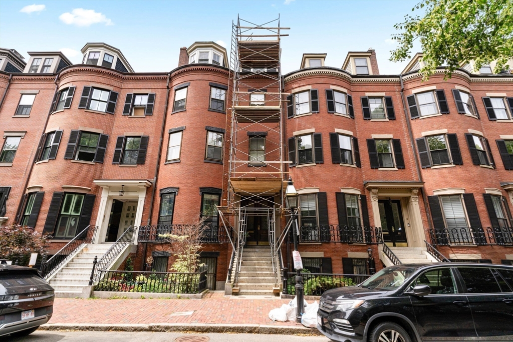 1 bed, 1 bath apartment for rent at 26 Union Park Unit 2, South End — photo 16 of 20