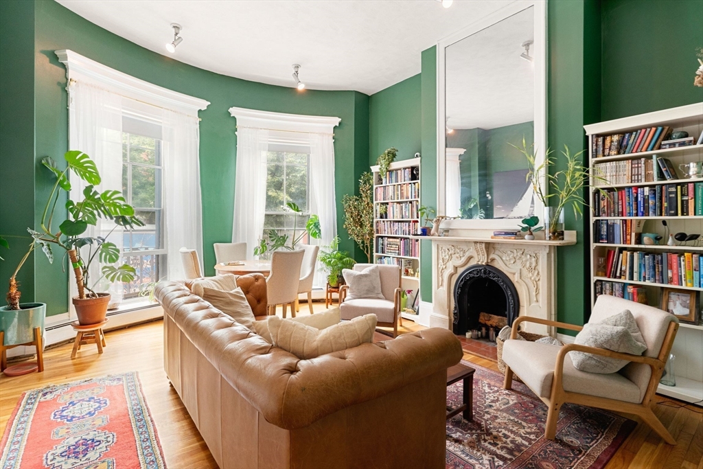 1 bed, 1 bath apartment for rent at 26 Union Park Unit 2, South End — photo 5 of 20