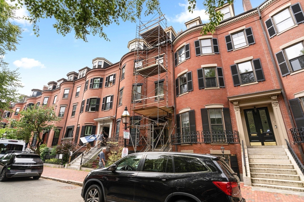 1 bed, 1 bath apartment for rent at 26 Union Park Unit 2, South End — photo 20 of 20
