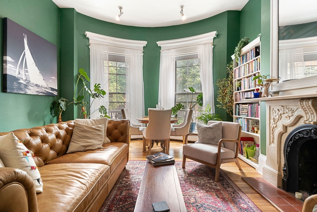 1 bed, 1 bath apartment for rent at 26 Union Park Unit 2, South End — photo 3 of 20