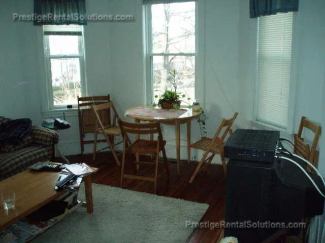 3 bed, 1 bath apartment for rent at 26 Union St Unit 1, Brighton — photo 10 of 10