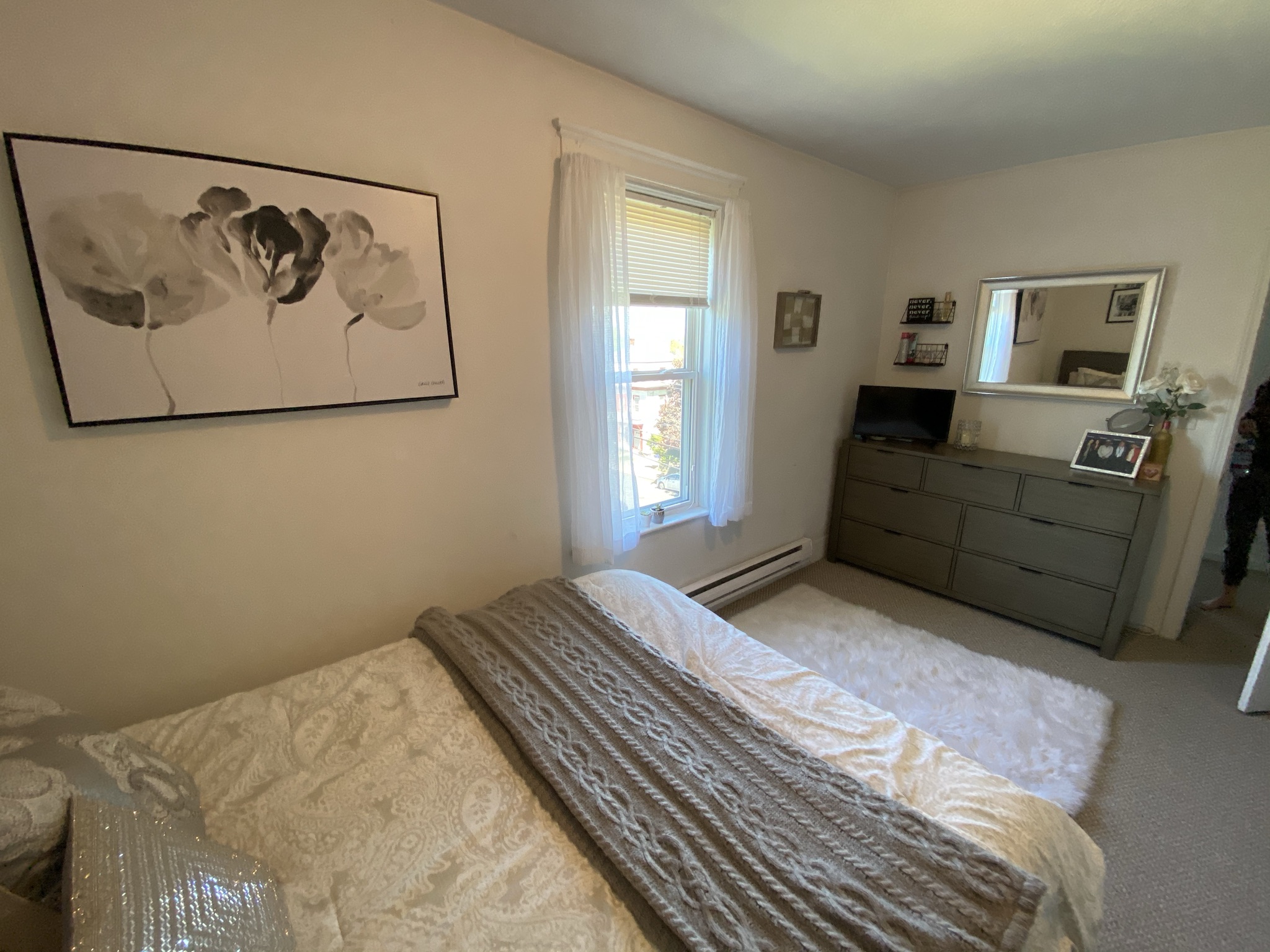 3 bed, 1 bath apartment for rent at 26 Union St Unit 3, Brighton — photo 10 of 21