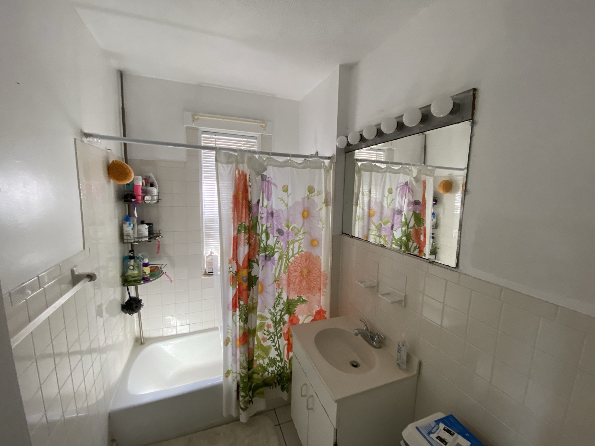 3 bed, 1 bath apartment for rent at 26 Union St Unit 3, Brighton — photo 14 of 21