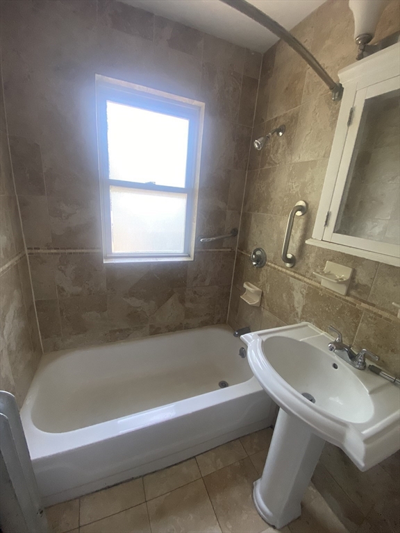 3 bed, 1 bath apartment for rent at 26 Verdun Unit 2, Dorchester — photo 9 of 18
