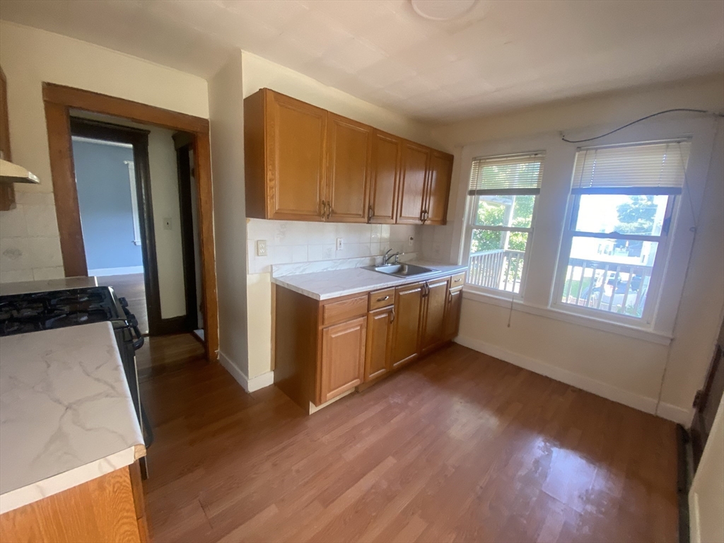 3 bed, 1 bath apartment for rent at 26 Verdun Unit 2, Dorchester — photo 10 of 18