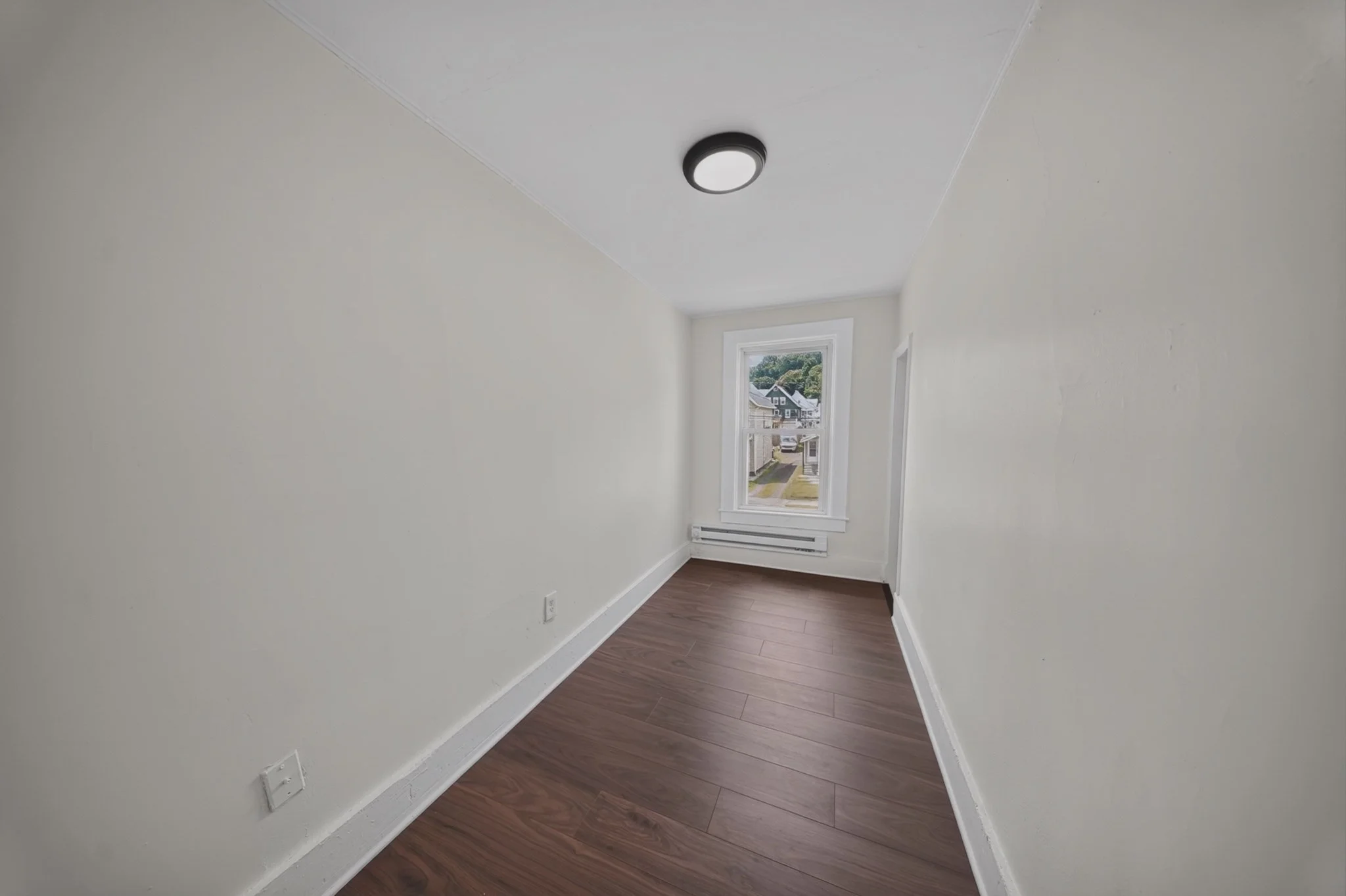 2 bed, 1 bath apartment for rent at 26 Vernon Unit 2, Holyoke — photo 8 of 17