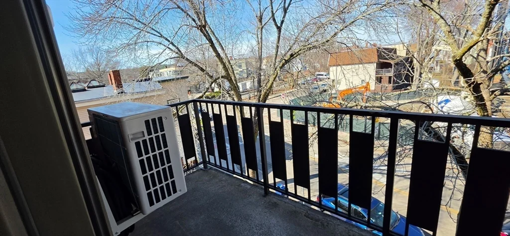 1 bed, 1 bath apartment for rent at 26 W Wyoming Ave Unit 3A, Melrose — photo 9 of 16