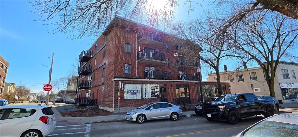 1 bed, 1 bath apartment for rent at 26 W Wyoming Ave Unit 3A, Melrose — photo 15 of 16