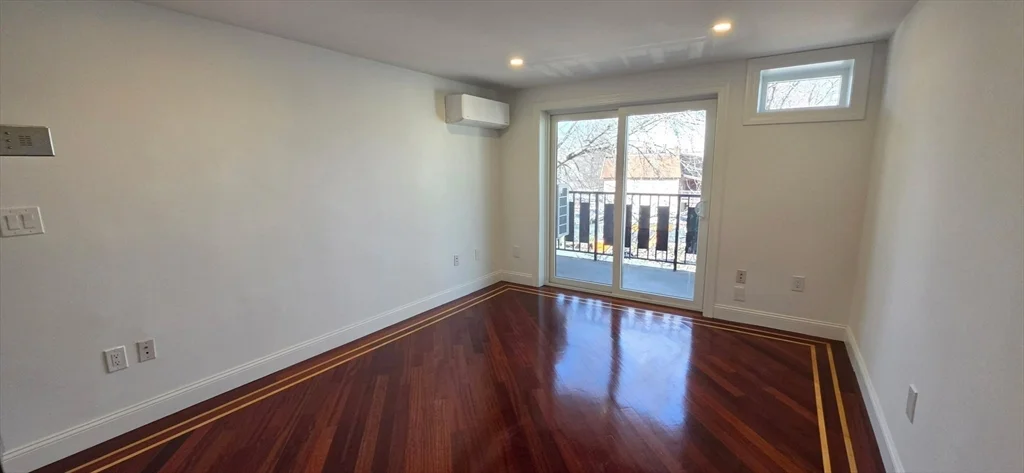 1 bed, 1 bath apartment for rent at 26 W Wyoming Ave Unit 3A, Melrose — photo 3 of 16