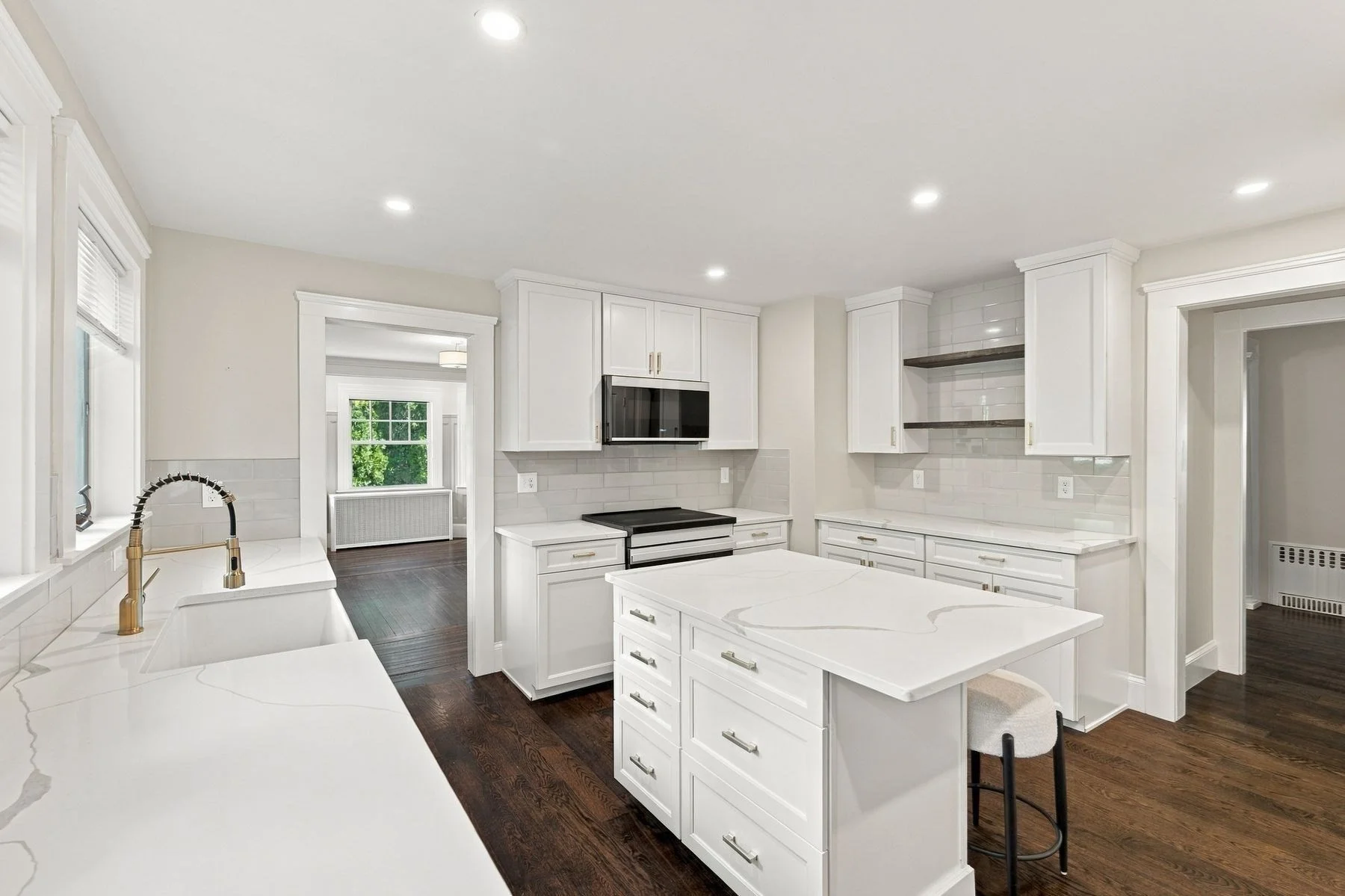 4 bed, 2 bath apartment for rent at 26 Walker Rd, Swampscott