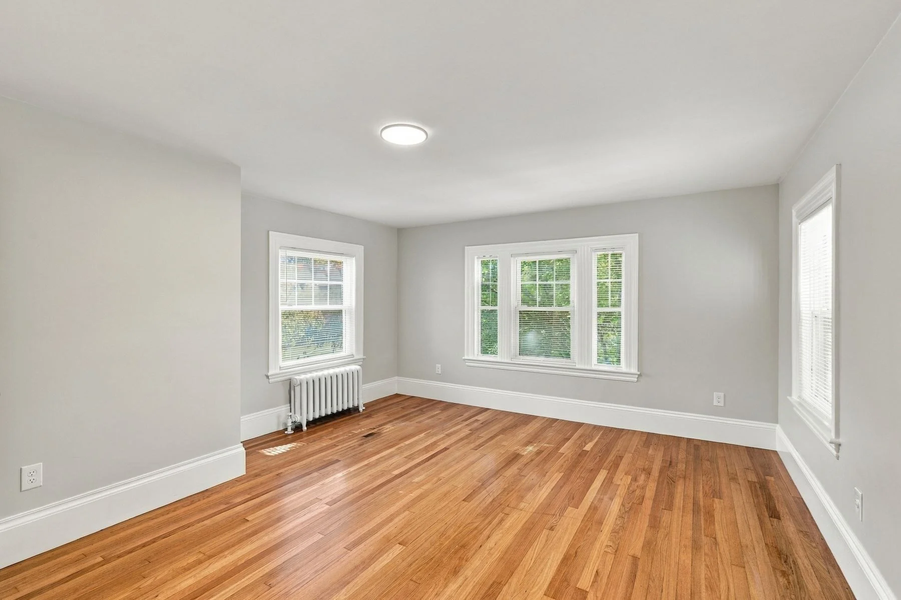 4 bed, 2 bath apartment for rent at 26 Walker Rd, Swampscott — photo 23 of 39