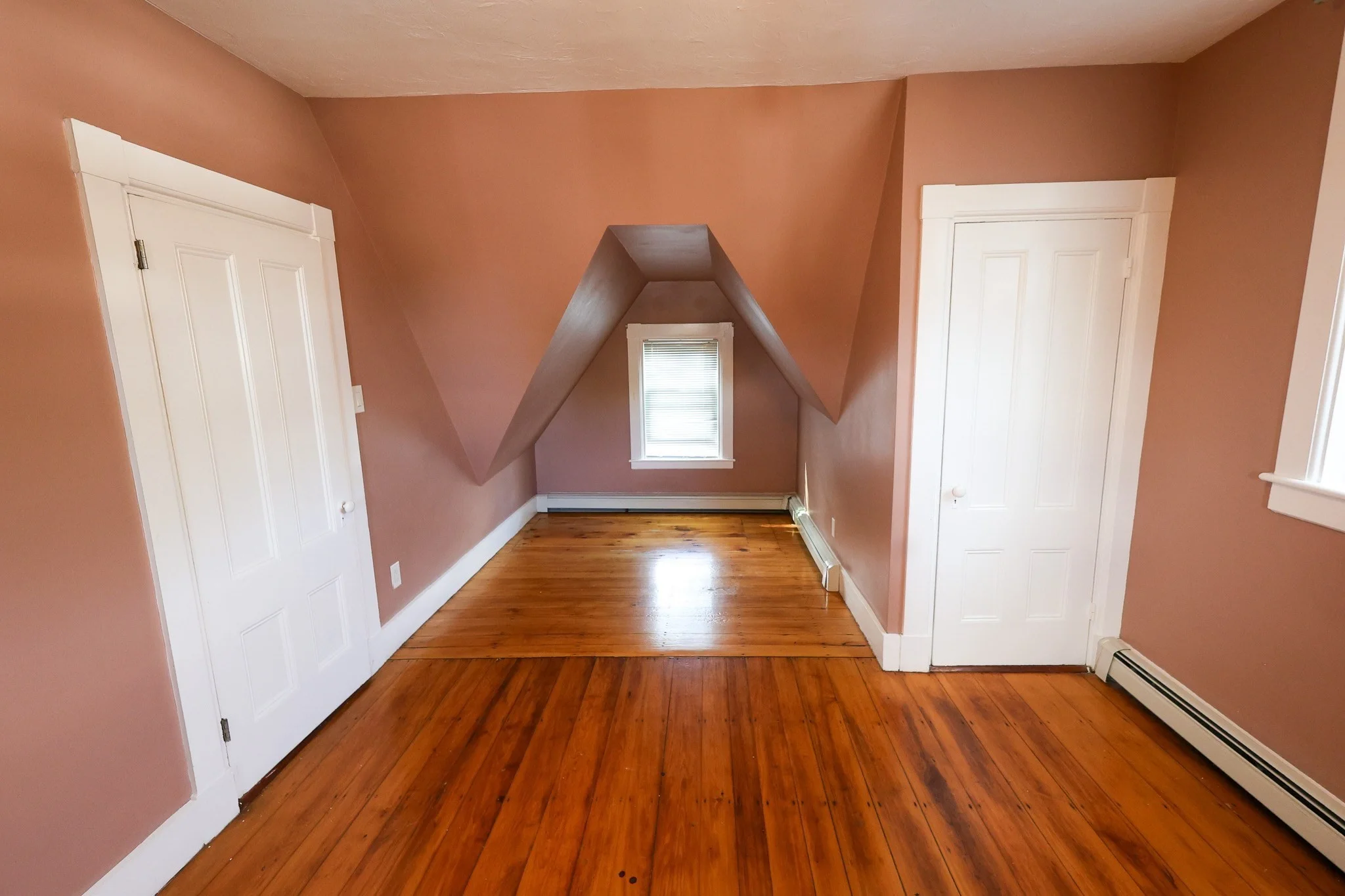 2 bed, 1 bath apartment for rent at 26 Wayne St Unit 2, Roxbury — photo 5 of 12