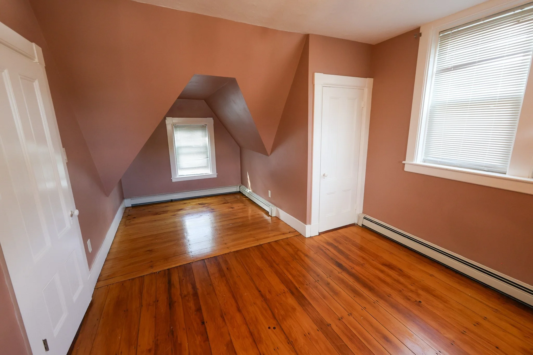 2 bed, 1 bath apartment for rent at 26 Wayne St Unit 2, Roxbury — photo 8 of 12
