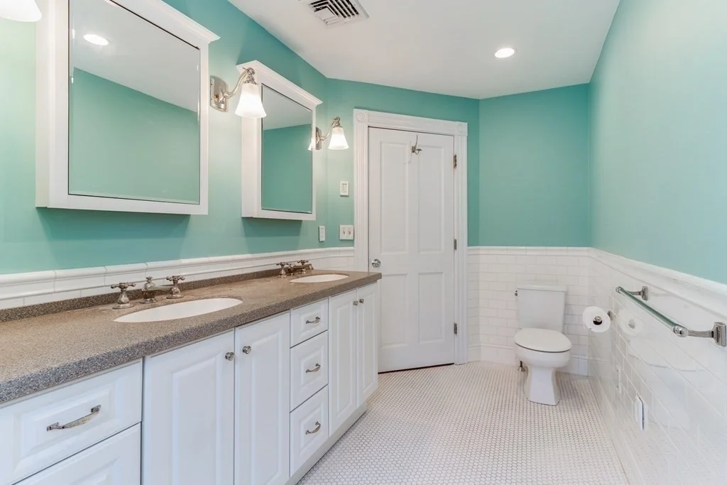 3 bed, 1 bath apartment for rent at 26 Weld Hill St Unit 3, Jamaica Plain — photo 7 of 17