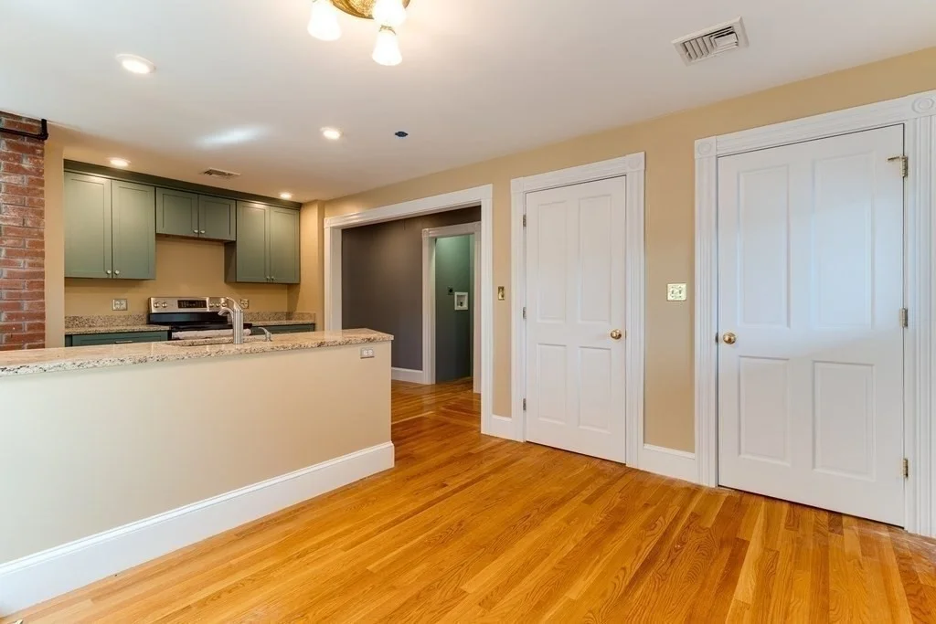 3 bed, 1 bath apartment for rent at 26 Weld Hill St Unit 3, Jamaica Plain — photo 5 of 17