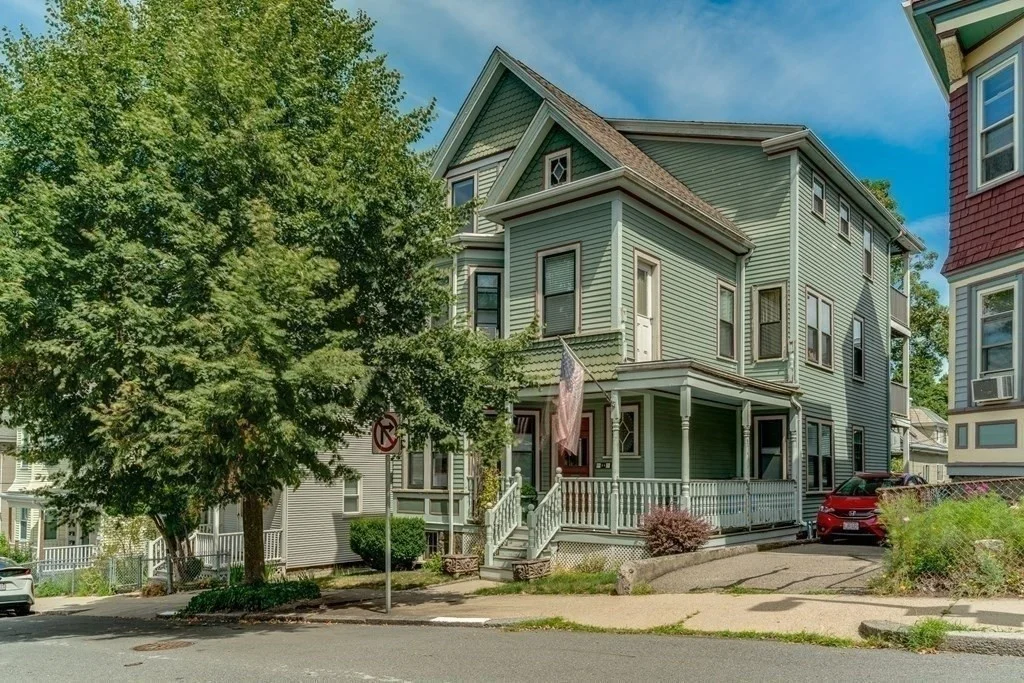 3 bed, 1 bath apartment for rent at 26 Weld Hill St Unit 3, Jamaica Plain