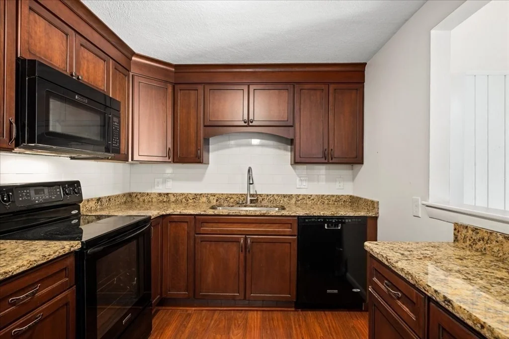 2 bed, 1 bath apartment for rent at 26 Williamsburg Ct Unit 22, Shrewsbury — photo 5 of 11