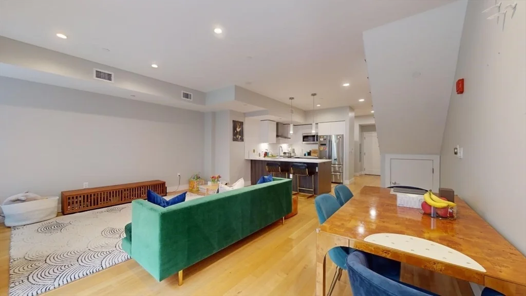 3 bed, 2.5 bath apartment for rent at 260 Beacon St Unit 204, Somerville — photo 7 of 22