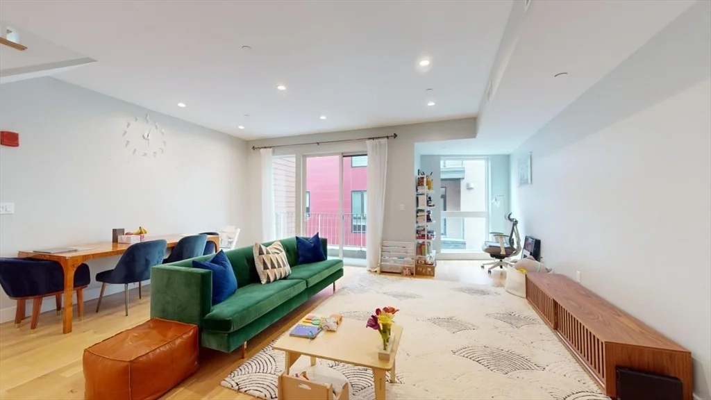 3 bed, 2.5 bath apartment for rent at 260 Beacon St Unit 204, Somerville — photo 8 of 22