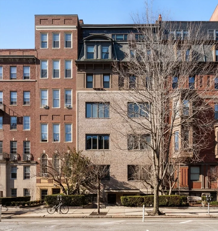 Studio bed, 1 bath apartment for rent at 260 Beacon St Unit 3, Back Bay — photo 12 of 14