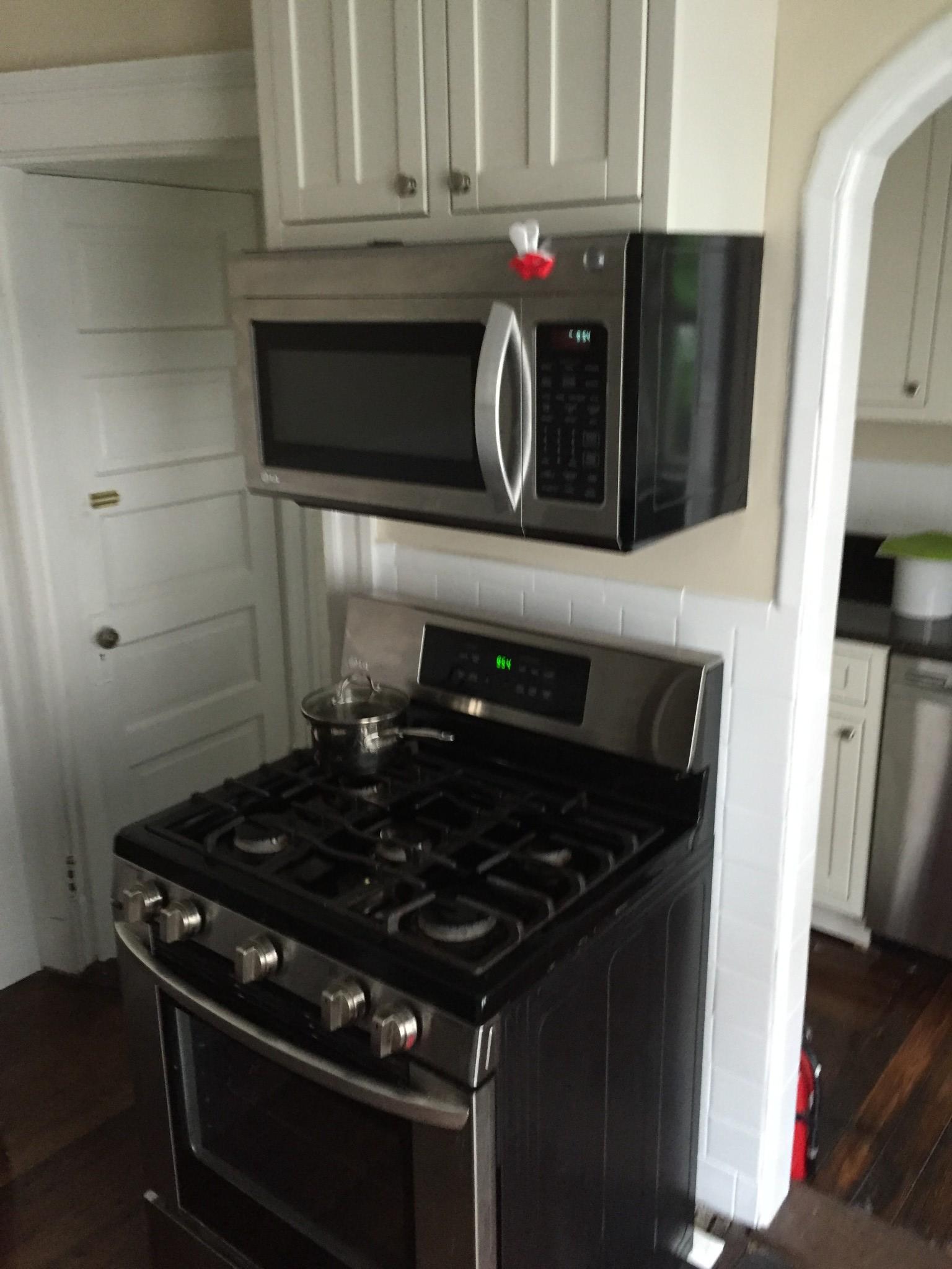 3 bed, 1 bath apartment for rent at 260 Boston Ave Unit 1, Medford — photo 2 of 13