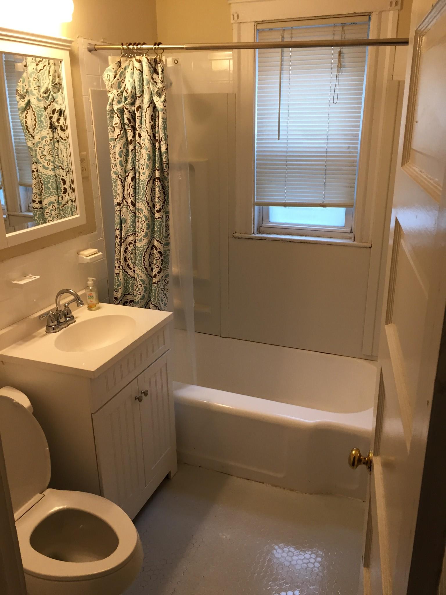 3 bed, 1 bath apartment for rent at 260 Boston Ave Unit 1, Medford — photo 5 of 13