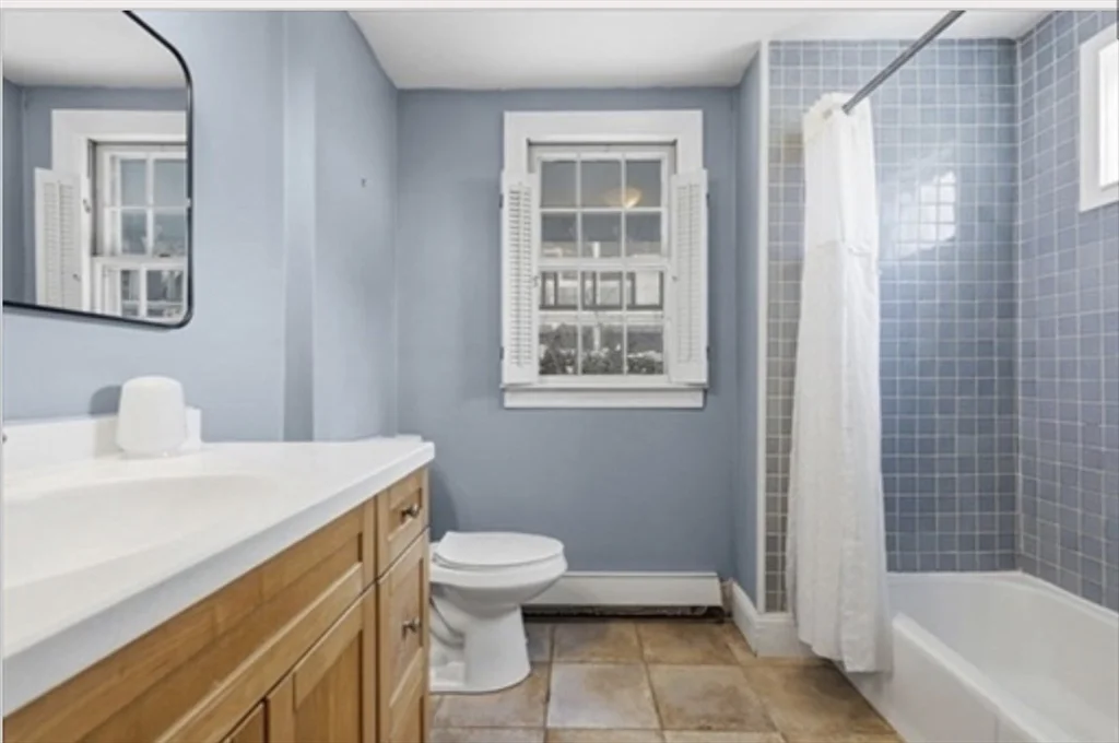 3 bed, 1 bath apartment for rent at 260 Brookline St Unit 1, Cambridgeport — photo 3 of 12