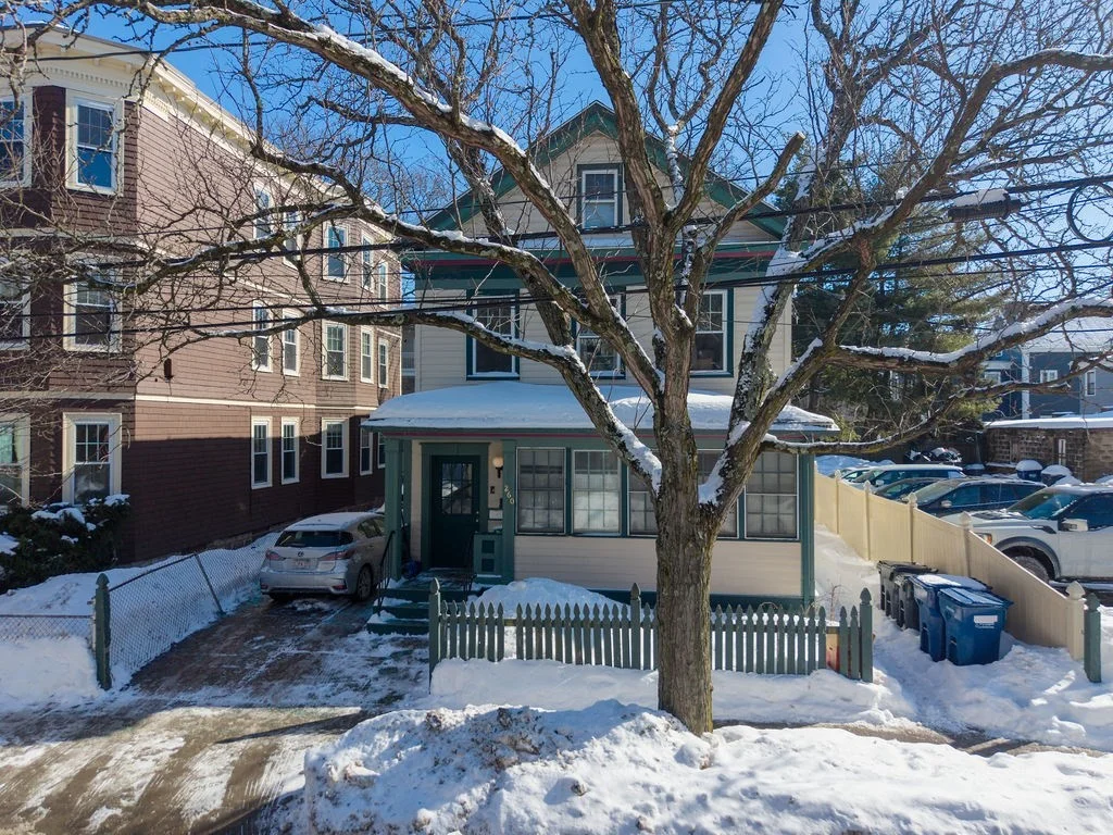 3 bed, 1 bath apartment for rent at 260 Brookline St Unit 1, Cambridgeport — photo 1 of 15