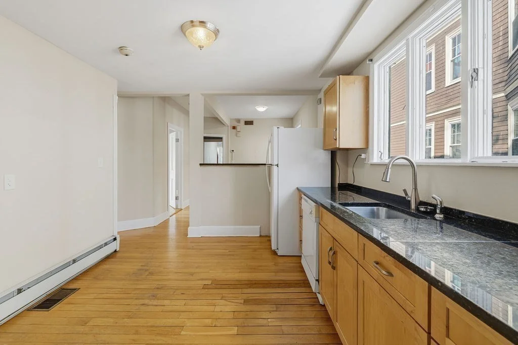 3 bed, 1 bath apartment for rent at 260 Brookline St Unit 1, Cambridgeport — photo 3 of 15