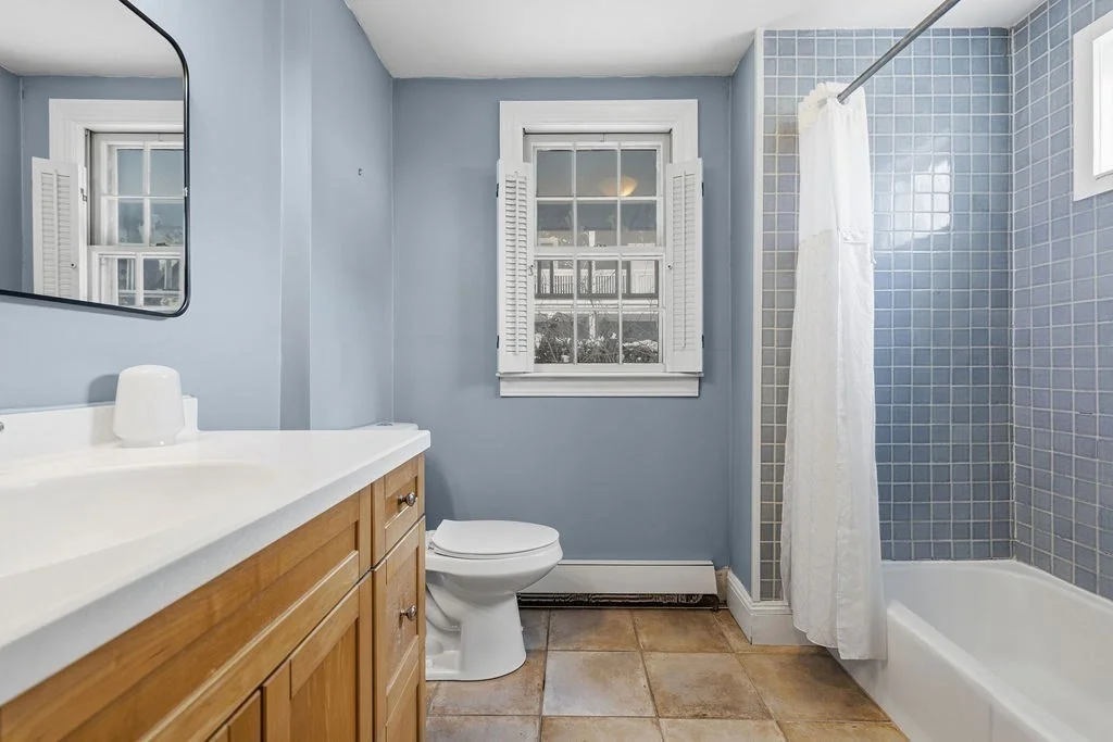 3 bed, 1 bath apartment for rent at 260 Brookline St Unit 1, Cambridgeport — photo 12 of 15