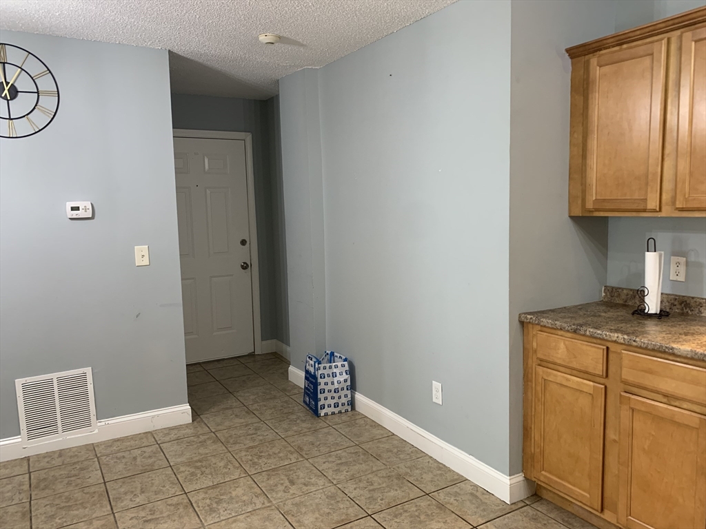 2 bed, 1 bath apartment for rent at 260 Fountain St Unit C 5, Fall River — photo 9 of 15