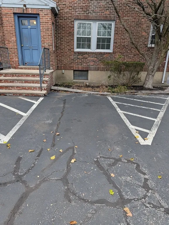 1 bed, 1 bath apartment for rent at 260 Main St Unit 11, Tufts University — photo 10 of 10