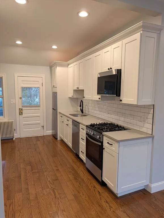 1 bed, 1 bath apartment for rent at 260 Main St Unit 11, Tufts University — photo 2 of 10