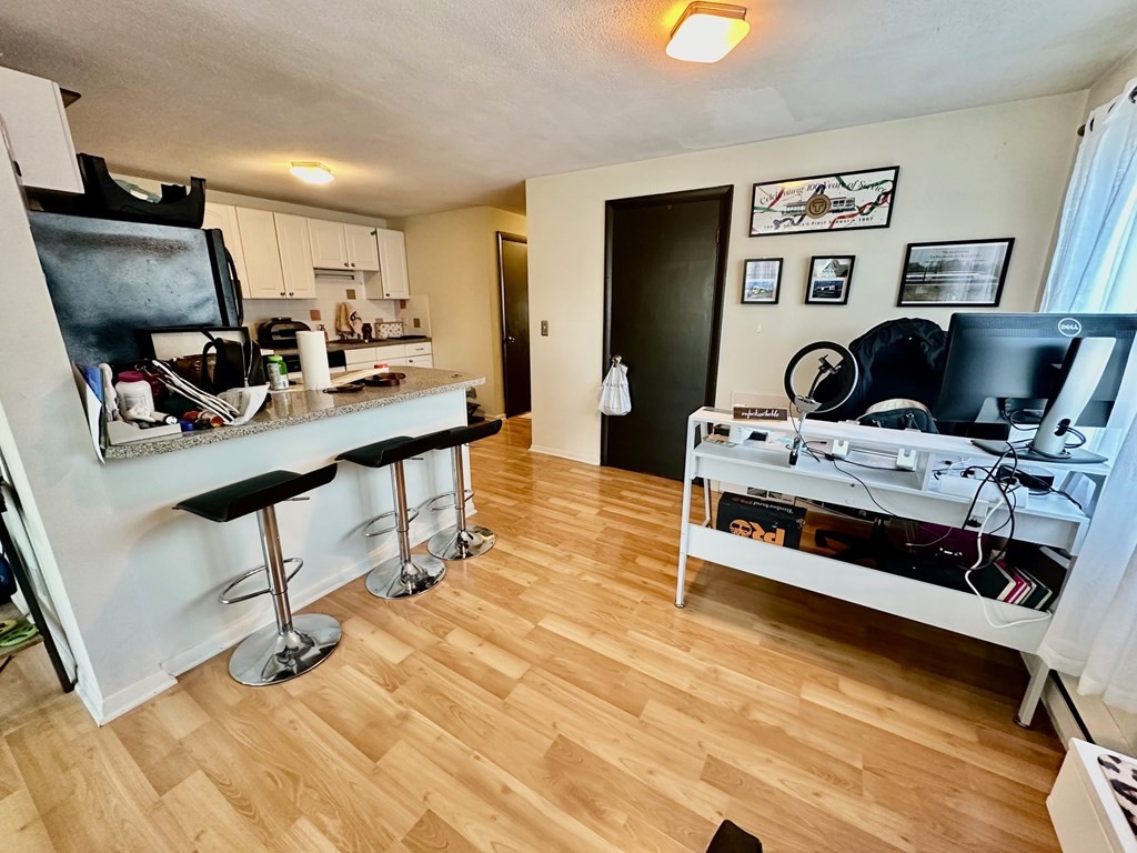 1 bed, 1 bath apartment for rent at 260 River St Unit 6, Waltham — photo 3 of 11