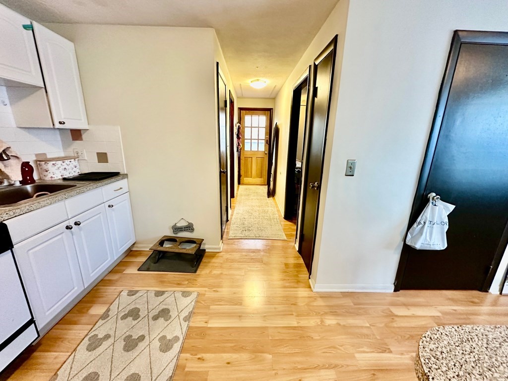 1 bed, 1 bath apartment for rent at 260 River St Unit 6, Waltham — photo 5 of 11