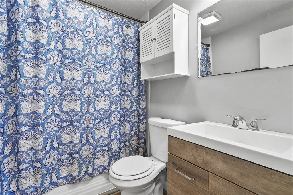 2 bed, 1 bath apartment for rent at 260 Tremont St Unit 1, Melrose — photo 21 of 28