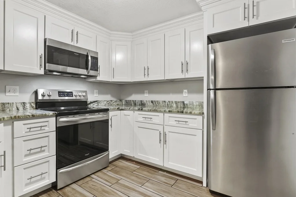 2 bed, 1 bath apartment for rent at 260 Tremont St Unit 1, Melrose — photo 10 of 28