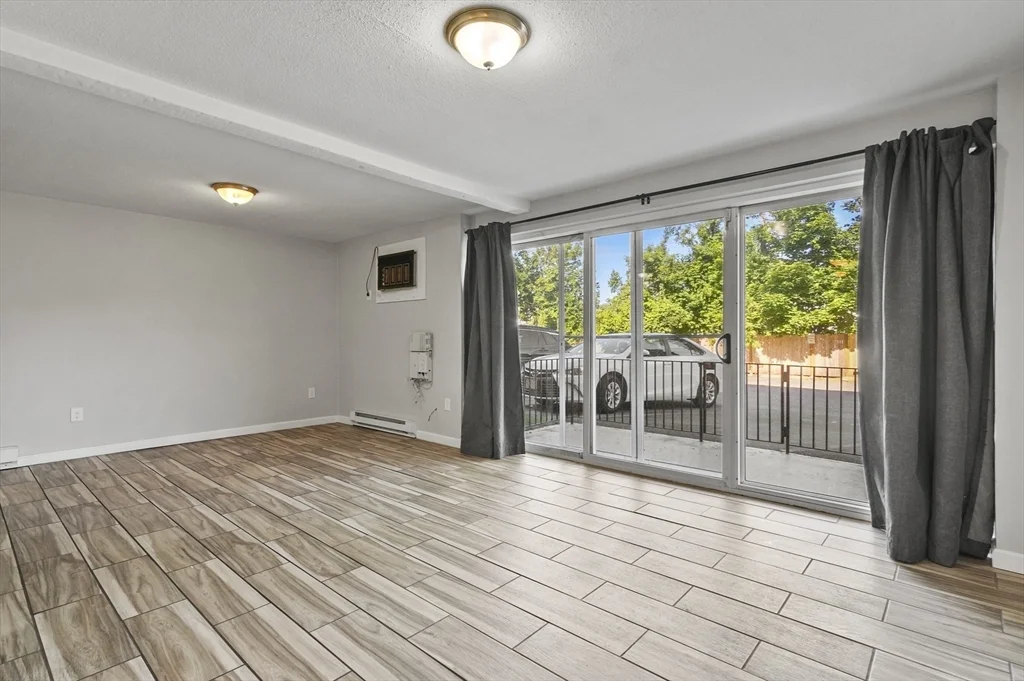 2 bed, 1 bath apartment for rent at 260 Tremont St Unit 1, Melrose — photo 4 of 28