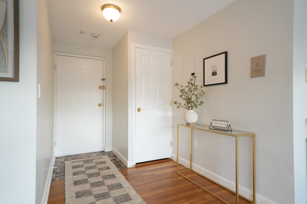 2 bed, 1 bath apartment for rent at 260 Tremont Unit 13, Melrose — photo 12 of 17