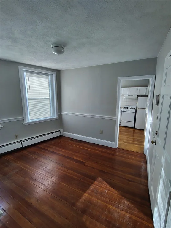 1 bed, 1 bath apartment for rent at 260 Washington St Unit 23, Salem — photo 4 of 6