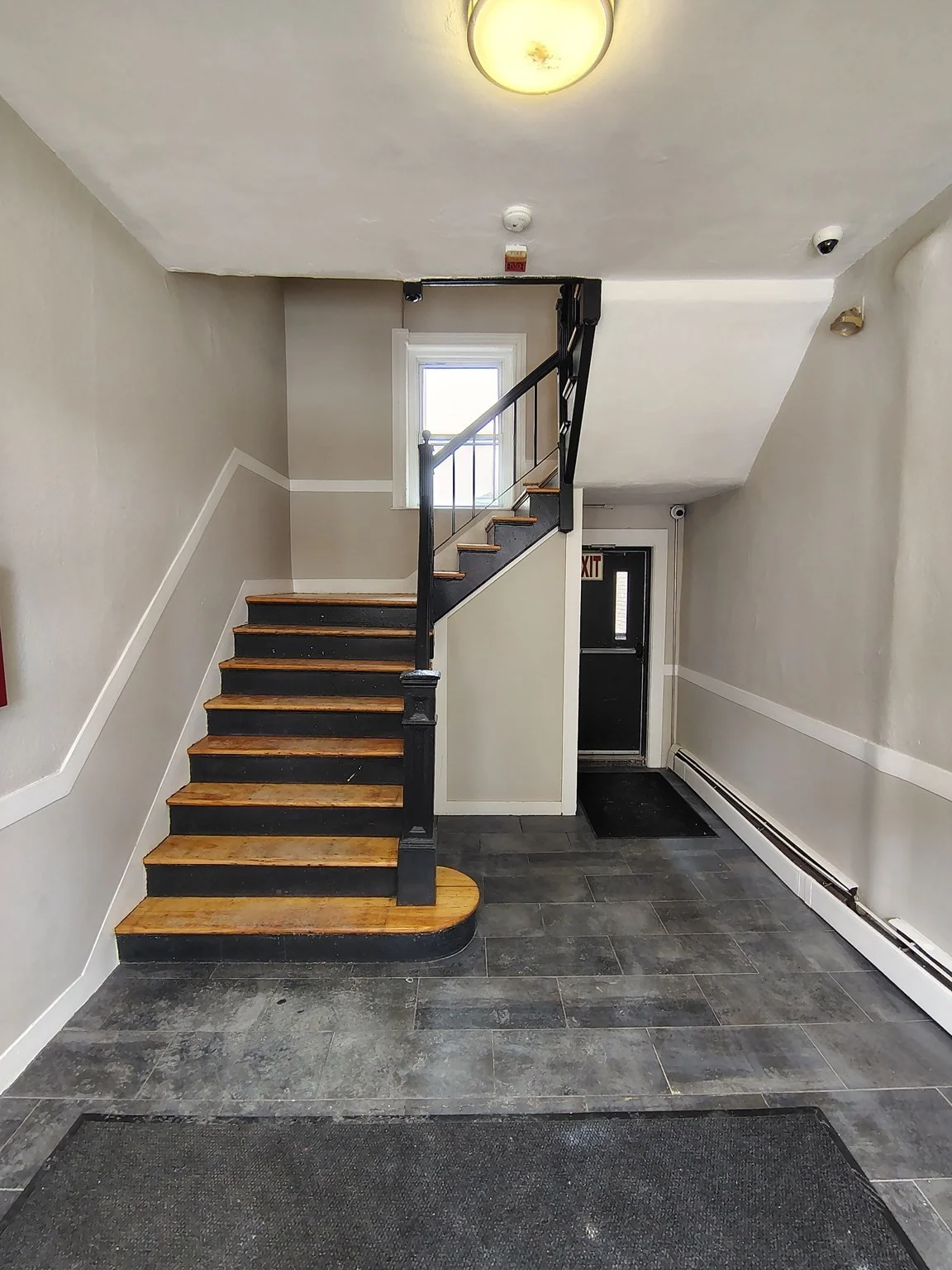 1 bed, 1 bath apartment for rent at 260 Washington St Unit 26, Salem — photo 2 of 7